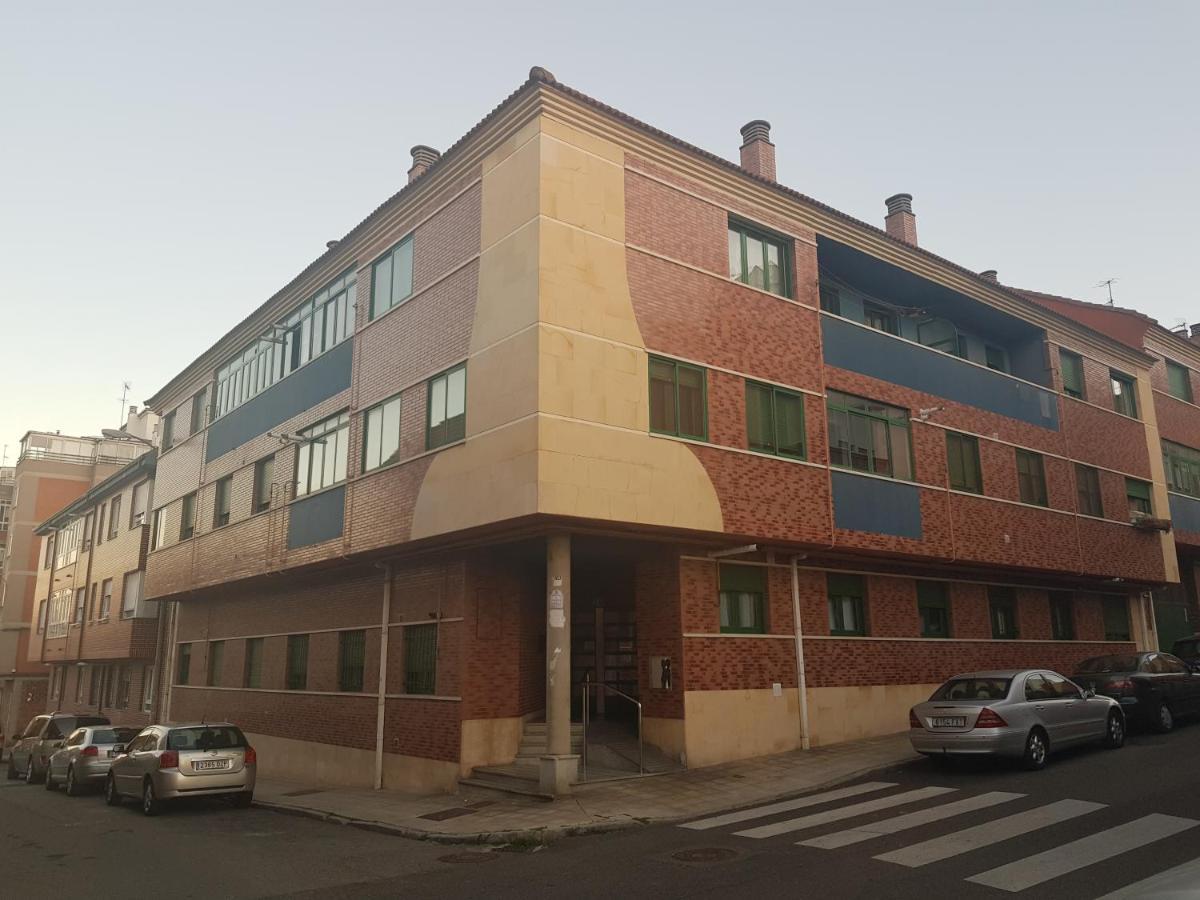 Www Goyahospitales Es Apartment Leon Exterior photo